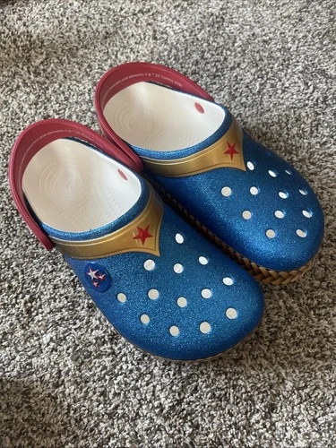 CROCS Wonder Woman Blue Glitter Mens 6 Women’s 8
