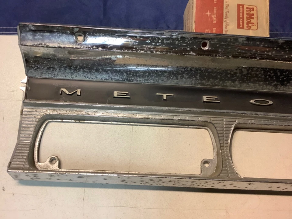 1962 1963 Mercury Meteor panel de instrumentos tablero panel de acabado, calefacción, radio Foto 2 de 4