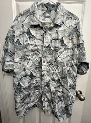 Quicksilver: Mens Large~S/S Button Up~Island Scene~Late 90 s~Early 2000 s