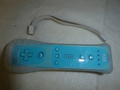 OEM Nintendo Wii Remote (Blue) w/ Silicone Skin (TESTED) | eBay OEM Nintendo Wii Remote (Blue) w/ Silicone Skin (TESTED) | eBay