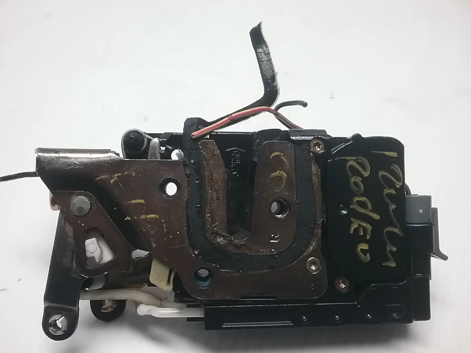 Привод замка правой передней двери 1998-2002 Isuzu Rodeo 16835465 - Изображение 4 из 4