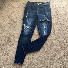 WannaBettaButt YMI Women's Jeans Mid Rise Size 3/26 With distressed Tears
