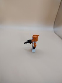 LEGO Star Wars Clone Trooper Bomb Squad Minifigure (7913) sw0299 With Blaster