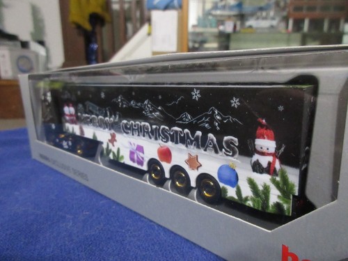 1:87 HO Scale Herpa Merry Christmas 2019 Renault T Tractor Trailer Truck RARE - Picture 5 of 11