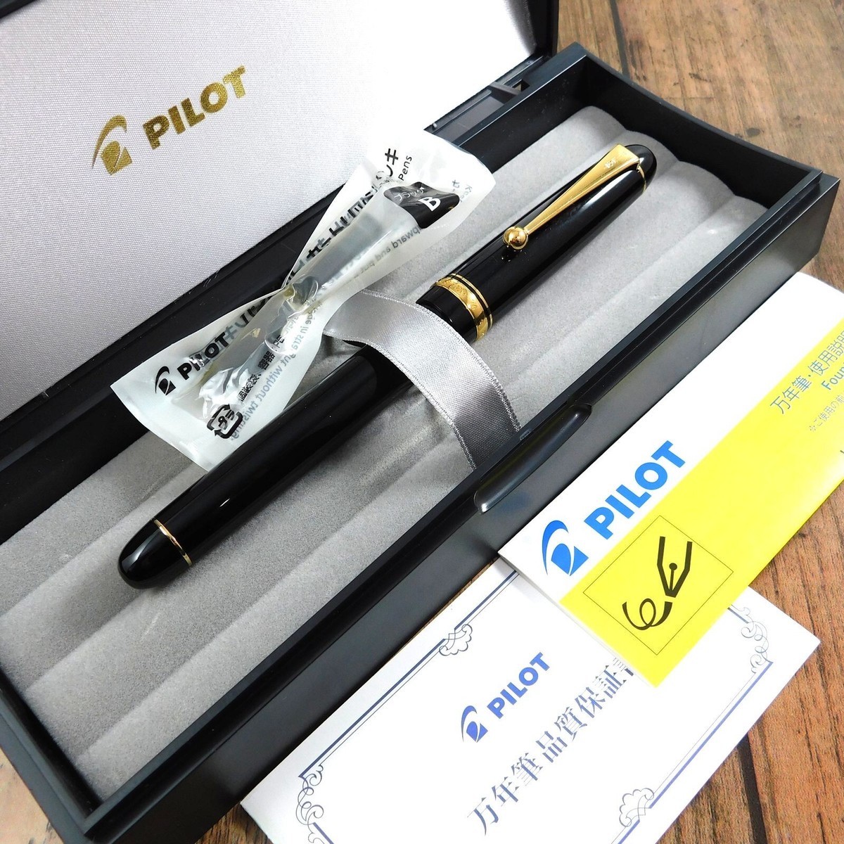PILOT CUSTOM 74万年筆 14K-585 EUC] PILOT CUSTOM74 14k-585 GOLD NIB:F FOUNTAIN PEN VINTAGE
