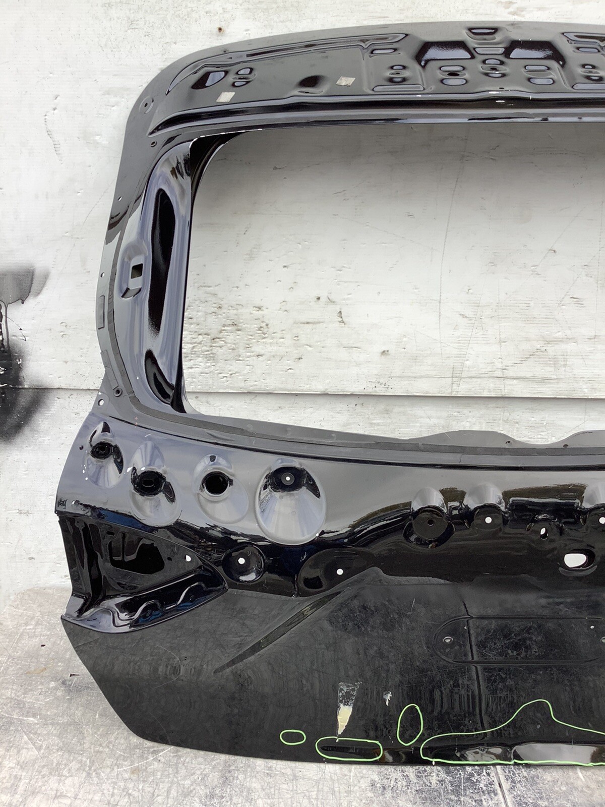 2017 2018 2019 2020 2021 2022 MASERATI LEVANTE LIFTGATE LIFTGATE OEM USED