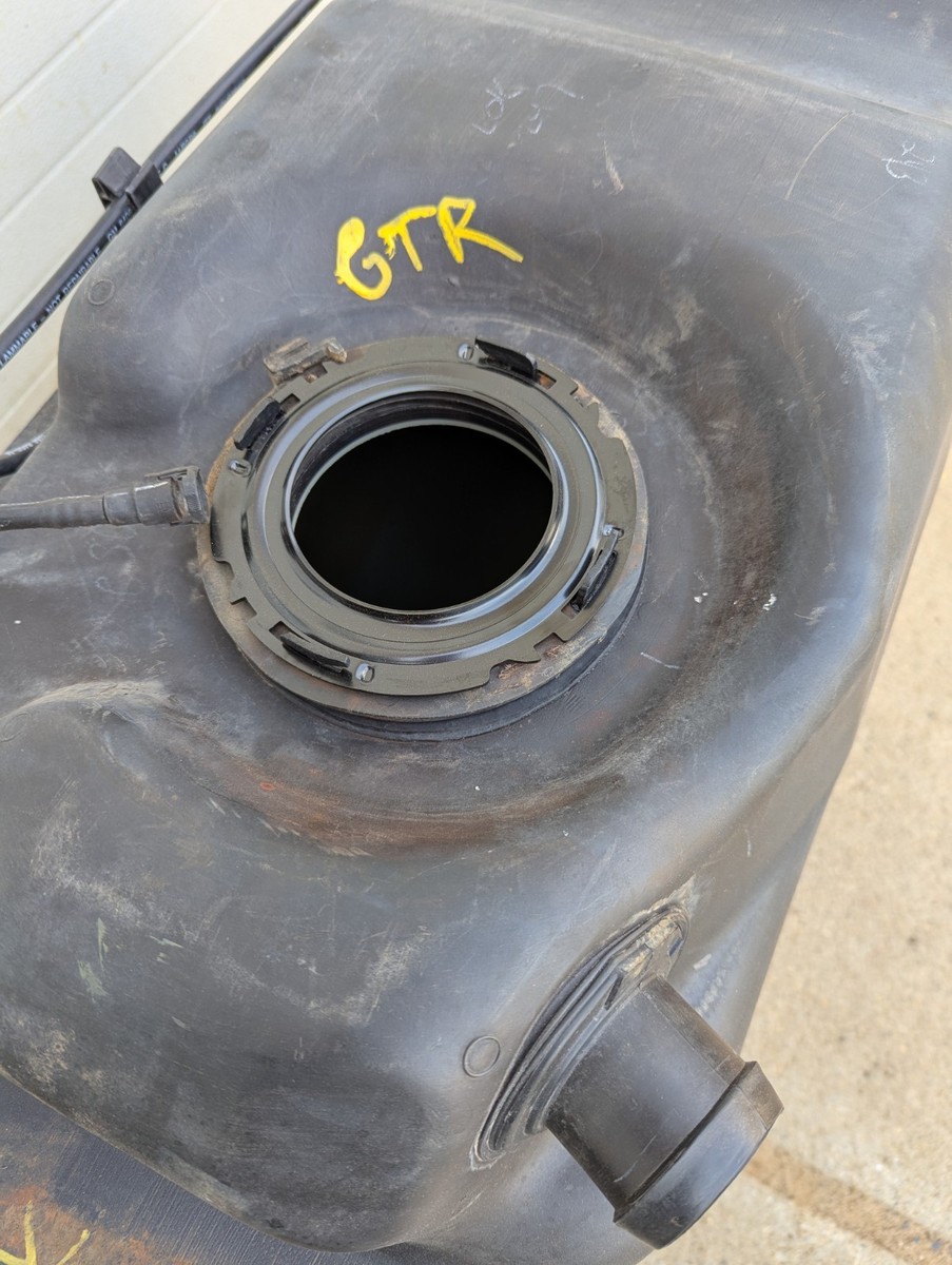 1999 2003 SILVERADO/ SIERRA 34 GALLON FUEL TANK- LONG BOX GAS