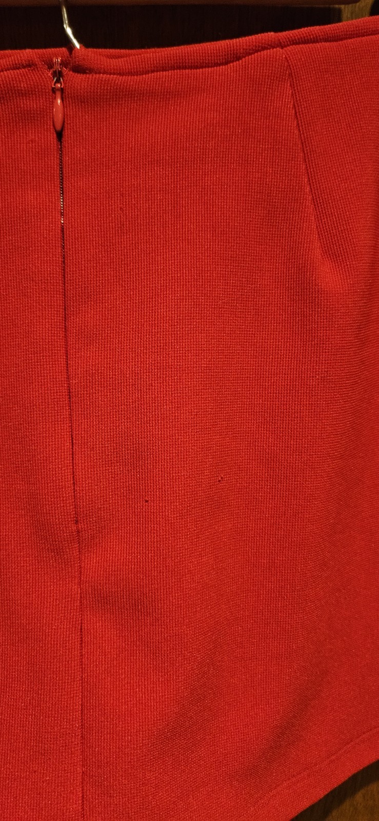 Necessary Objects Red Skort Size Medium Ladies/Wo… - image 8