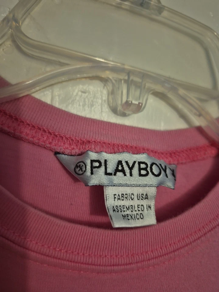 Camiseta Babydoll Playboy Rosa Graffiti Playboy Y2k De Colección M/L *Pequeños Puntos Cerca del Cuello Foto 3 de 4