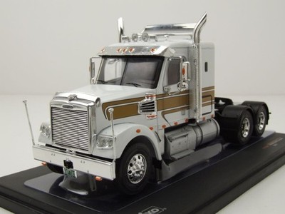FREIGHTLINER Coronado white 2012 1/43 ixo TR210.22