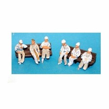 6 x Seated Cricketers waiting to play OO scale Langley F35d