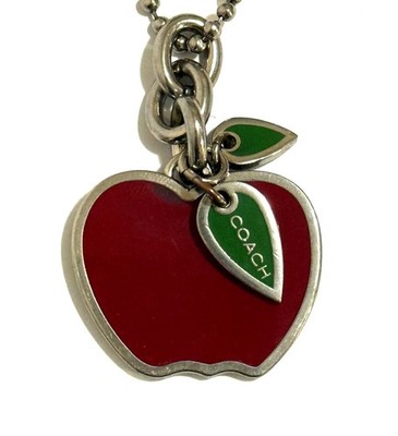 RARE & HTF COACH VINTAGE ENAMEL SM RED APPLE MOTIF HANGTAG BAG CHARM, PRETTY!