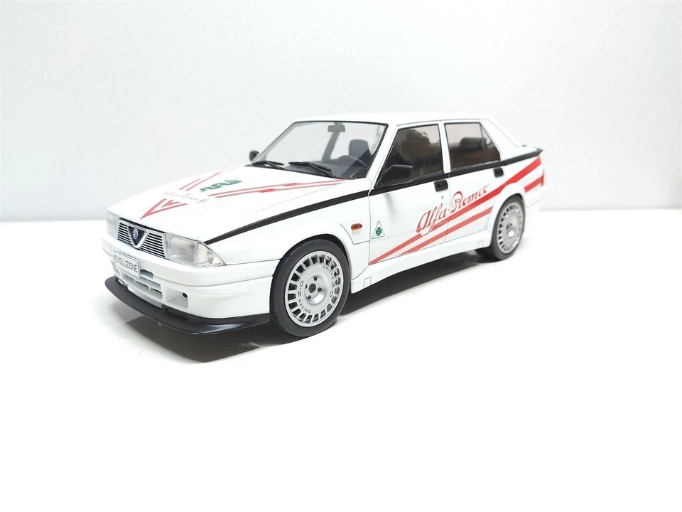 Alfa Romeo 75 Turbo Evoluzione OZ Racing del 1987 - 1/18 Artigianale base MCG - Immagine 3 di 4
