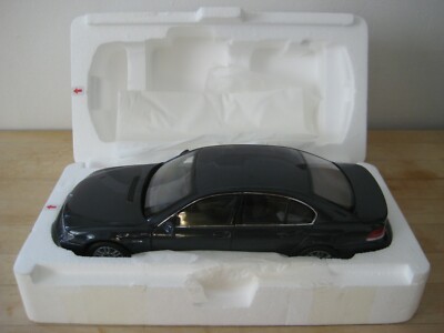 1:18 Kyosho BMW 745i (E65) Dark Blue Diecast- BRAND NEW! LAST ONE