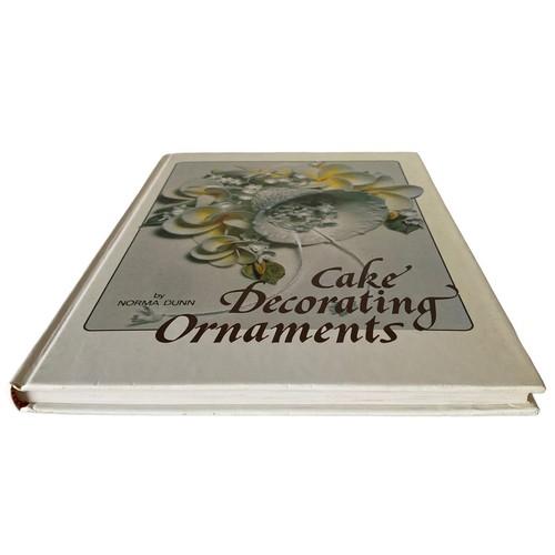 Vintage Cake Decorating Ornaments By Norma Dunn Hardcover Book - Picture 4 of 19