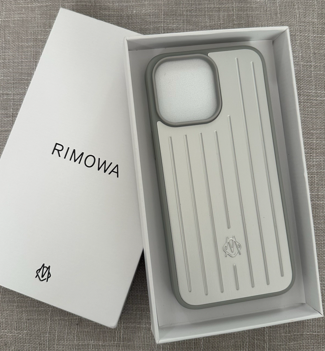RIMOWA シルバー iPhone15ケース RIMOWA iPhone 15 PRO MAX Case (Silver) BRAND NEW 🆕 | eBay