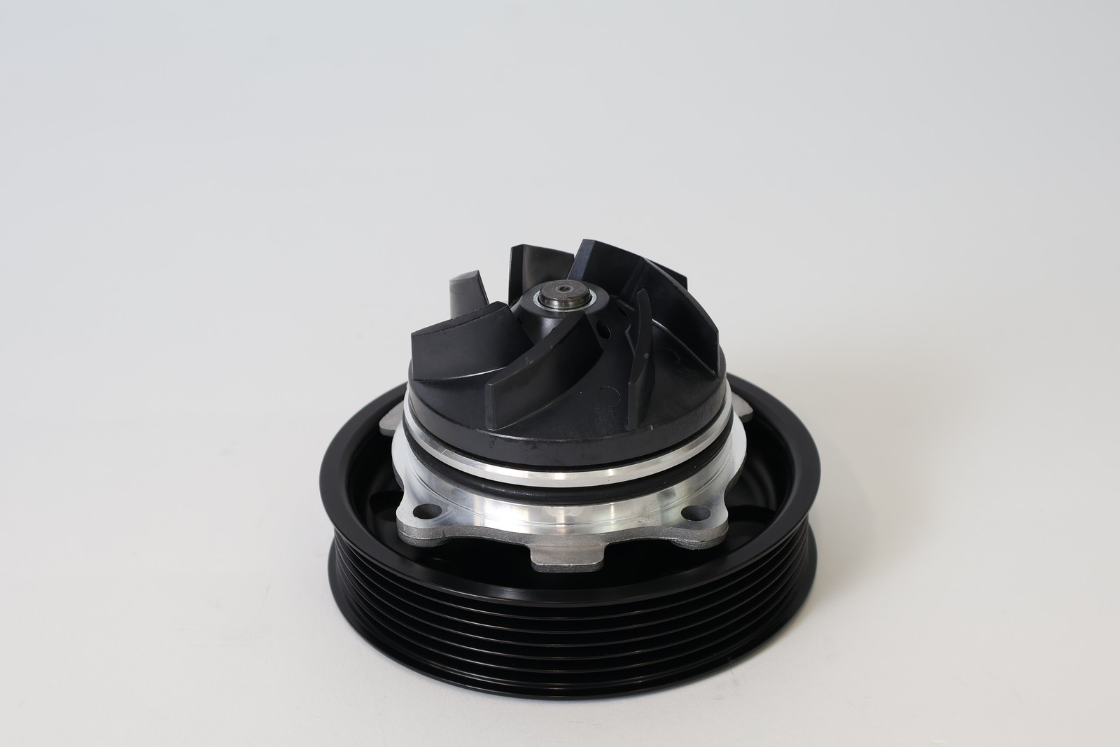 FE-918319 COMPL. WATER PUMP  Ferrari NEW