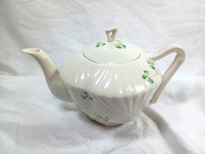 Belleek teapot, Milennium 2000. Shell pattern with shamrocks. DS07