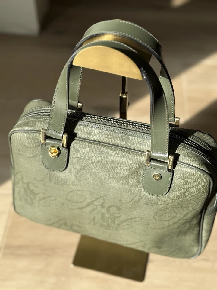 Bolso Cartera Nina Ricci Maroquinerie Paris Oliva Hecho en Italia con Etiqueta Foto 4 de 4