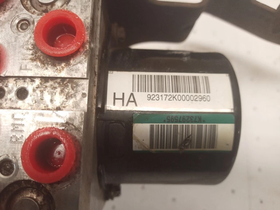 GM 15933164 Anti-Lock Brake ABS Pump from 2007 Chevrolet Trailblazer 11425701 - Image 4 of 4