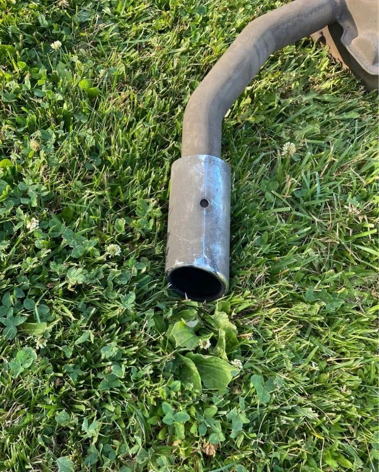 AUDI A3 2015-2019 2,0 L L4 OEM CATBACK SILENCIADOR DE ESCAPE Foto 2 de 4