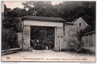 92 MARNE LA COQUETTE - Park Saint Cloud, weiße Tür