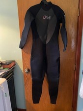 NEW O'Neill insulated wetsuit 14 female for cold water