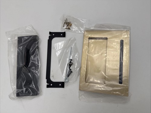 Cerradura de puerta de granero de privacidad moderna Emtek 222202US4 con tirador al ras latón satinado y bronce - Imagen 3 de 5