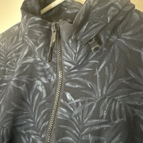 BANANA REPUBLIC Men's LG Motion Tech Palm Leaf Blue Black Stretch Bomber Jacket image 5