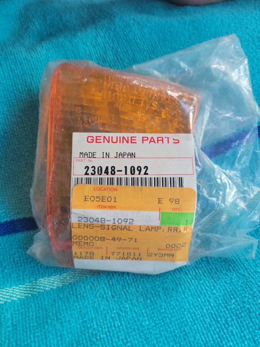 Kawasaki NOS NEW 23048-1092 Rear Right Signal Light Lens ZX ZX1000