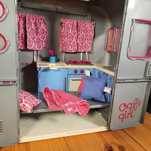 Our Generation OG Girl RV Camper Travel Trailer Fits 18" American Girl Dolls ๐ - Picture 19 of 24