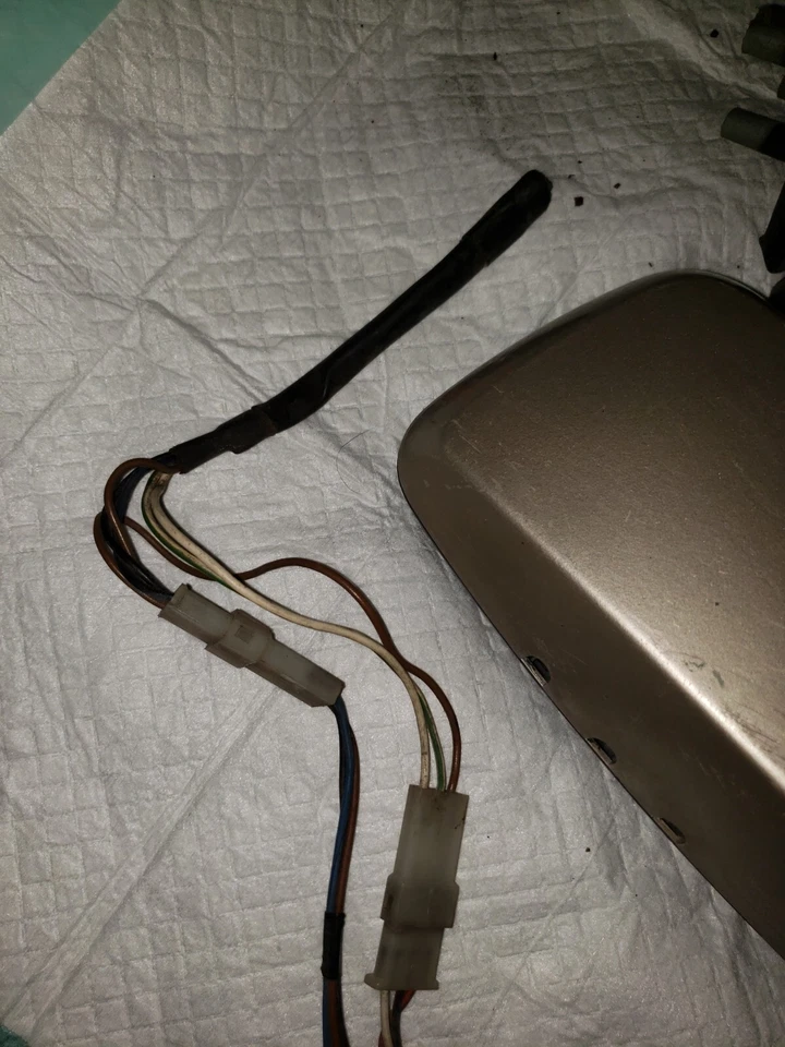 VW quantum driver An Passenger Power Mirrors Gold V050 Foto 2 de 4