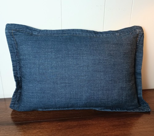 Cremieux Accent Pillow Chambray Denim Blue 12x18 Preppy Americana - Picture 2 of 8