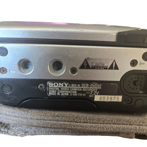 Sony Handycam DCR-DVD92 Digital Mini DVD Disc Camcorder Charge Powers On - Picture 7 of 10