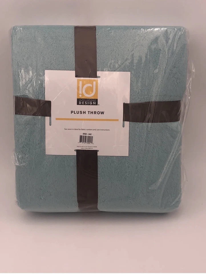 Intelligent Design Plush Throw In Teal Brand New In Original Packaging - Image 4 of 4