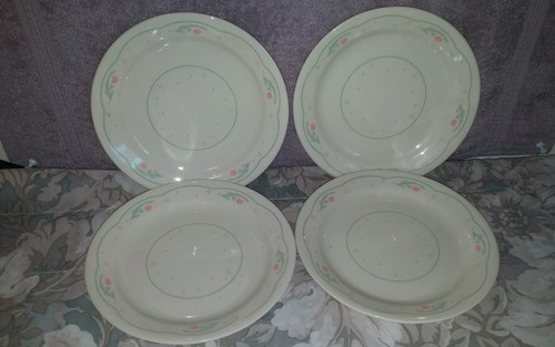 Corelle 7 1/4" Calico Rose Plates / Set of 4 - Picture 2 of 2
