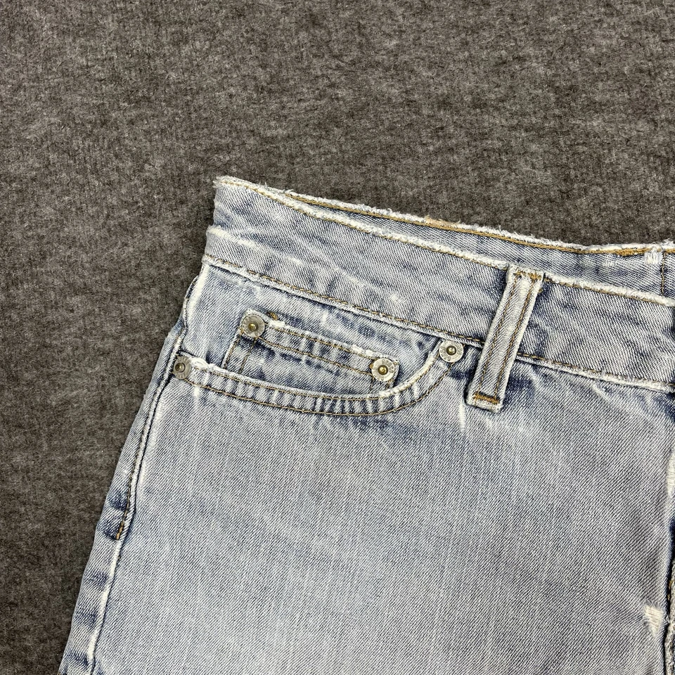 Pantalones Cortos de Jean Y2K Bongo Talla 3 Tiro Bajo 2” Entrepierna Micro Pantalones Cortos Denim Envejecidos Foto 2 de 4