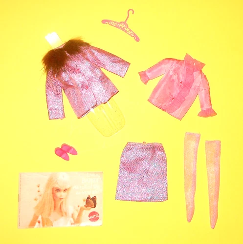 Vintage Barbie 1968 SEARS EXCLUSIVE #1551 DINNER DAZZLE GIFT SET