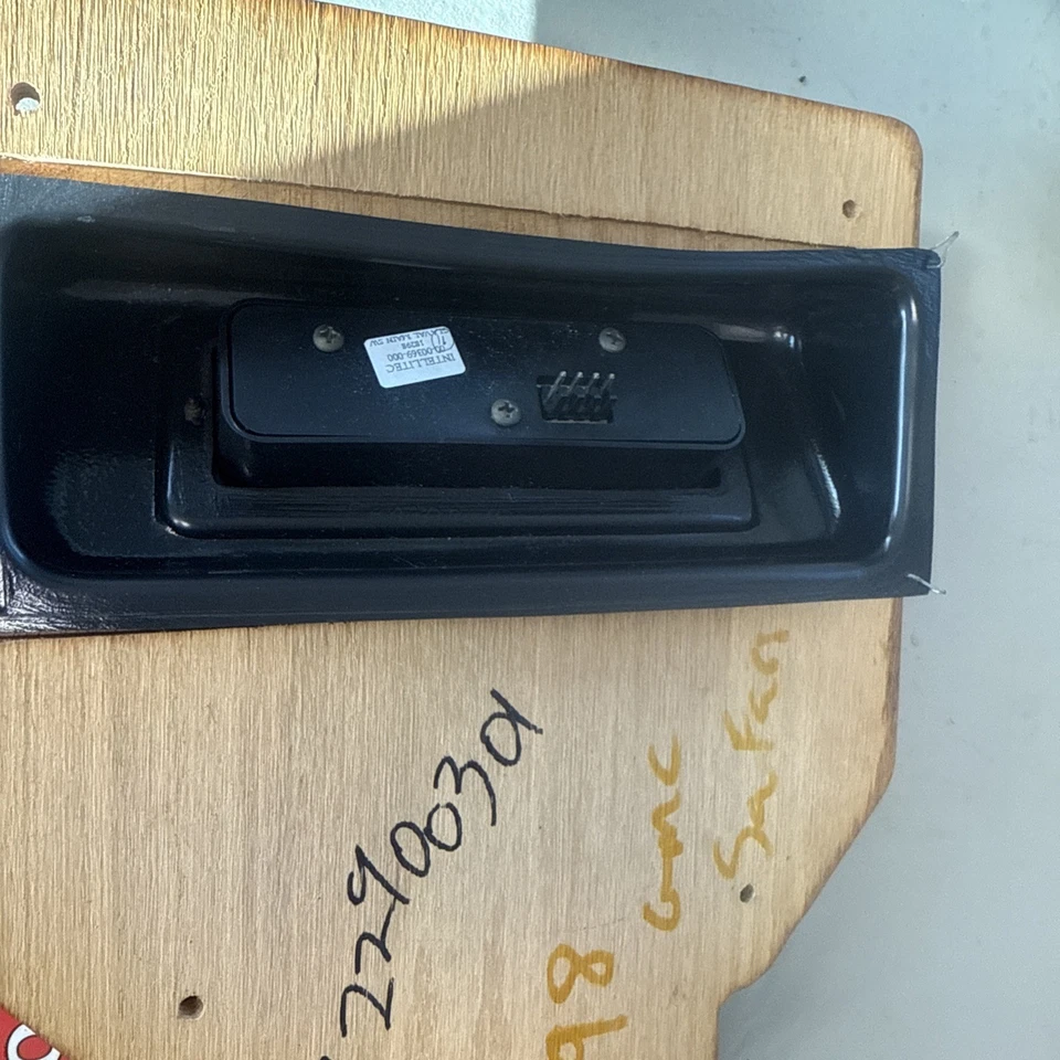 98 GMC Safari Conversian van Overhead Console P/N 222900301 Foto 2 de 4