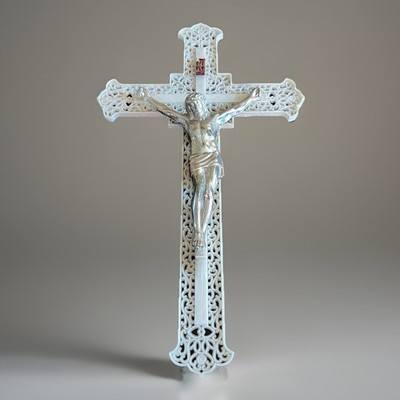 Vintage Ornate Wall Crucifix Pearly White Intricate Filigree Silver Corpus MCM