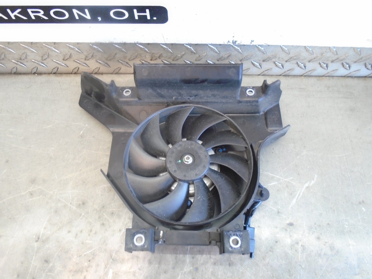 21 18-23 KAWASAKI NINJA 400 OEM RADIATOR FAN & HOUSING PERFECT | eBay