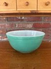 Vintage PYREX Primary Color Green Mixing Bowl 403 USA 8" Diameter