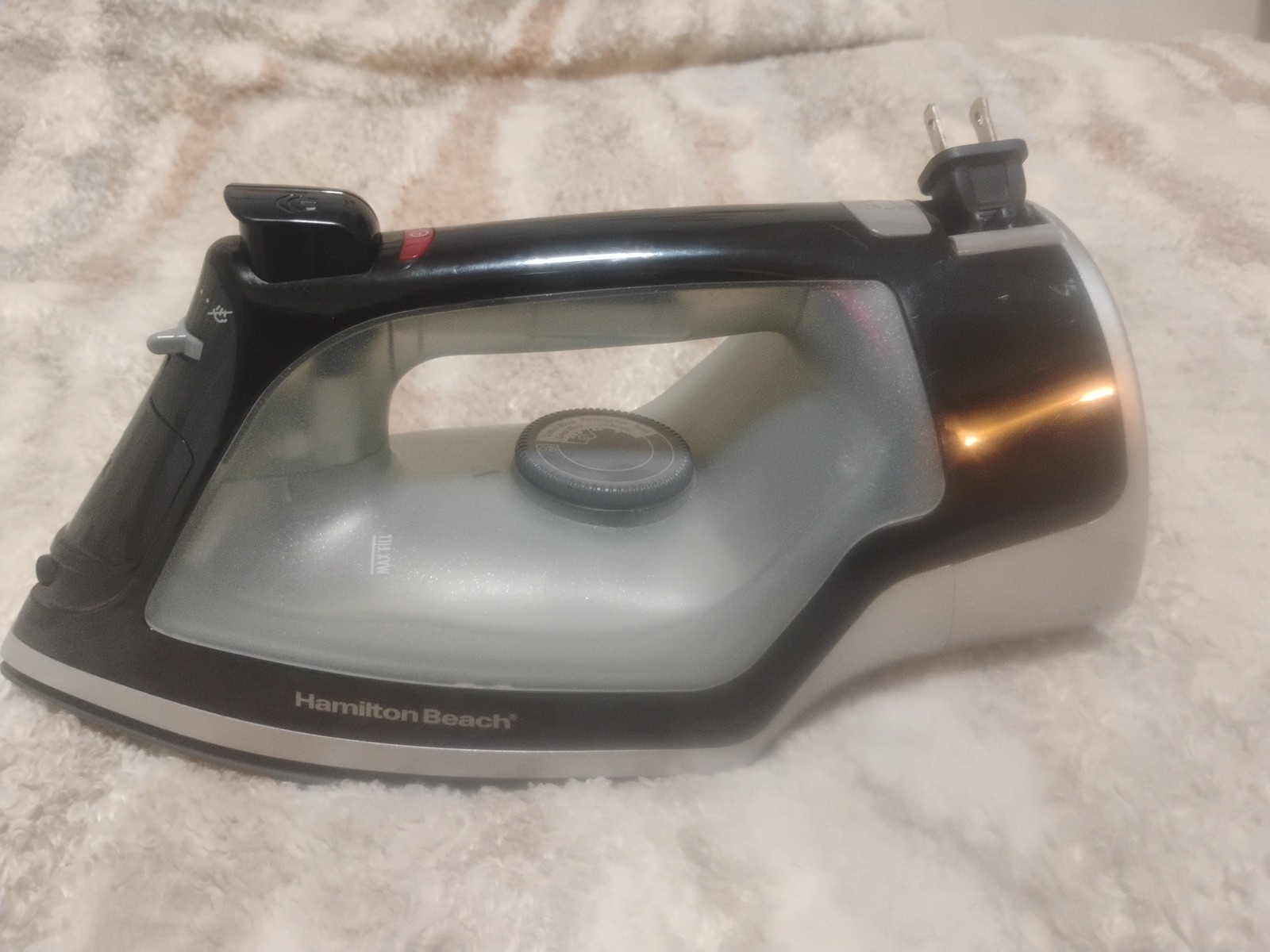 Model 14289 With Retractable Power Cord (mint)