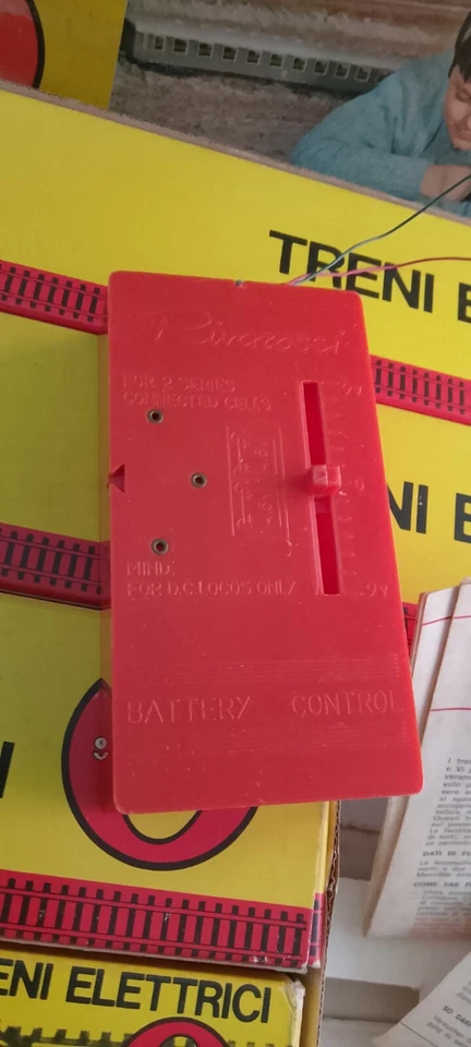 SET RIVAROSSI nr. 7000 con locomotiva BR 216 011-7 + due vagoni passeggeri - Immagine 4 di 4