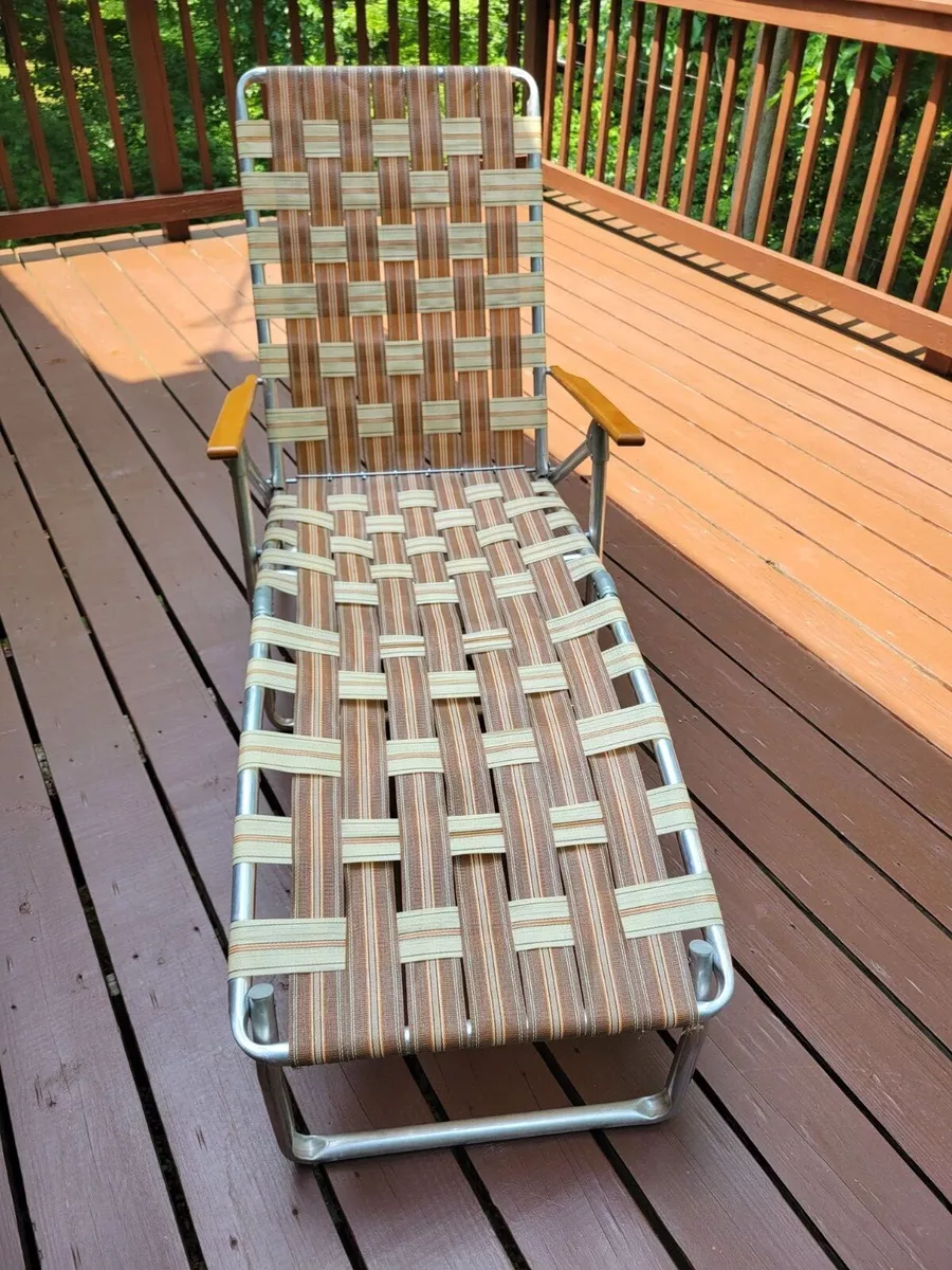 Vintage aluminum lounge chairs hot sale