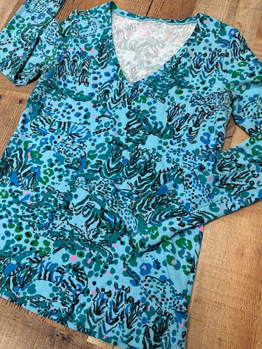 Lily Pulitzer Casual Top Women Sz S Blue Cotton Animal Print Long Sleeves V-Neck - Picture 2 of 13