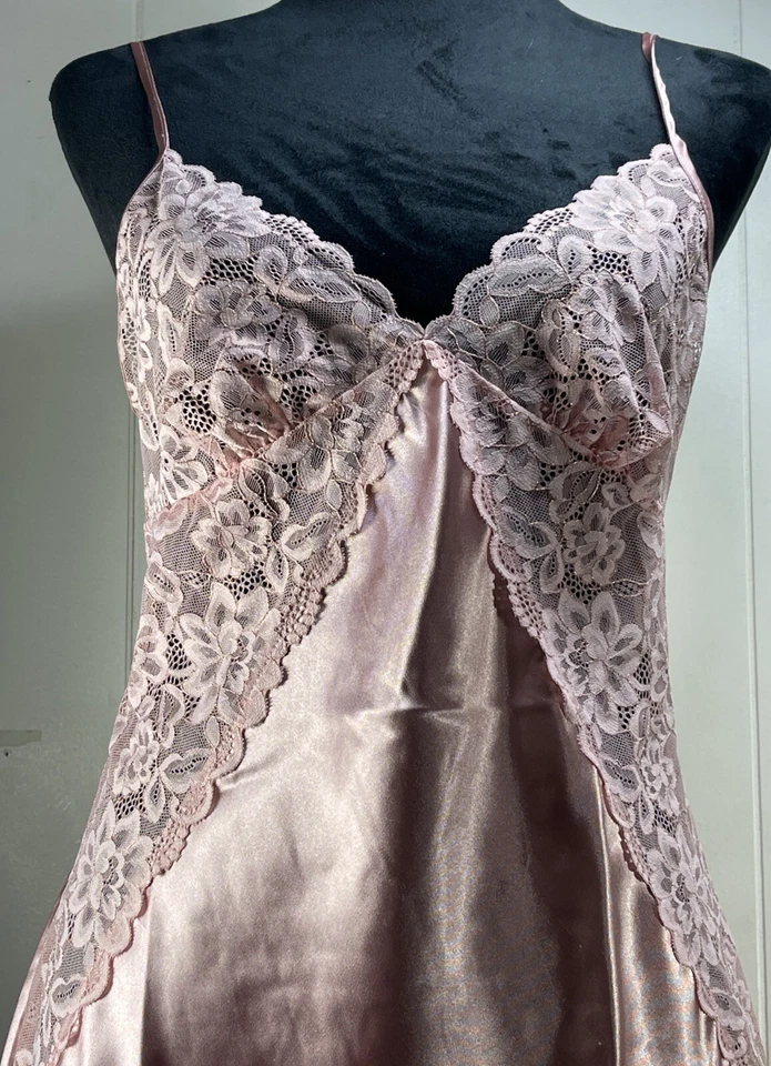 In Bloom by Jonquil Pink Lacey Sheer Camisole Sleepwear Cami Womens Medium - Image 2 of 4