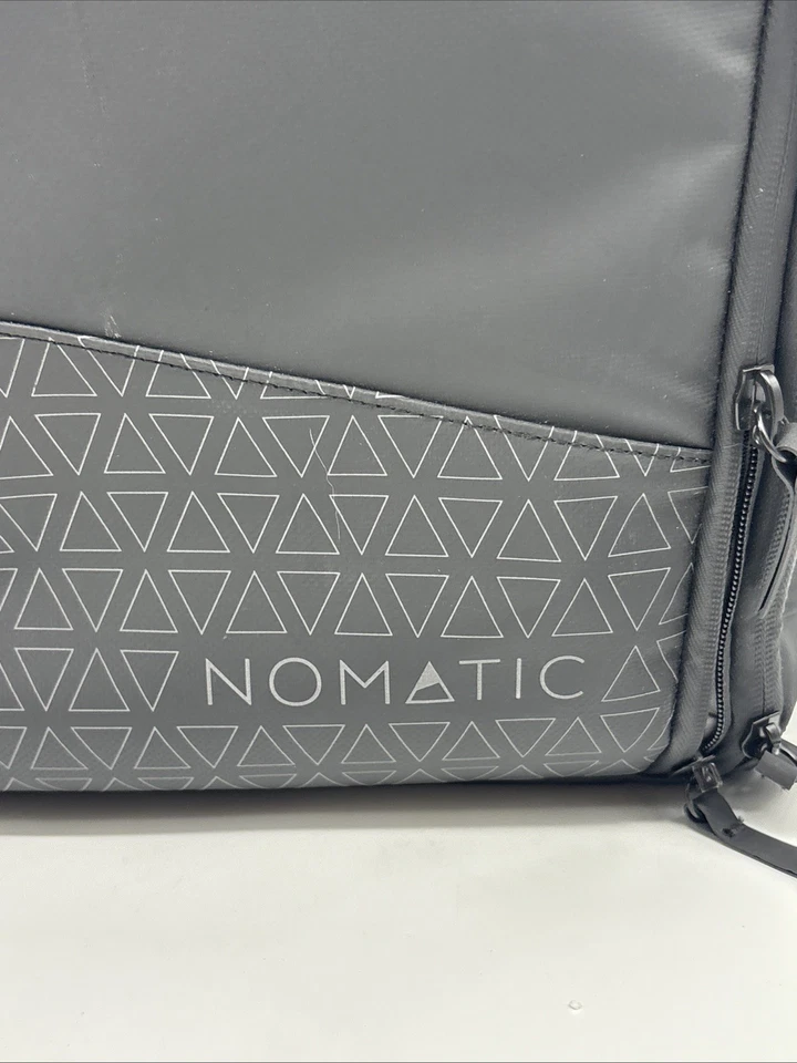 Nomatic Travel Pack 20L se expande a 24L - Funda para portátil, resistente al agua RFID V1 Foto 2 de 4
