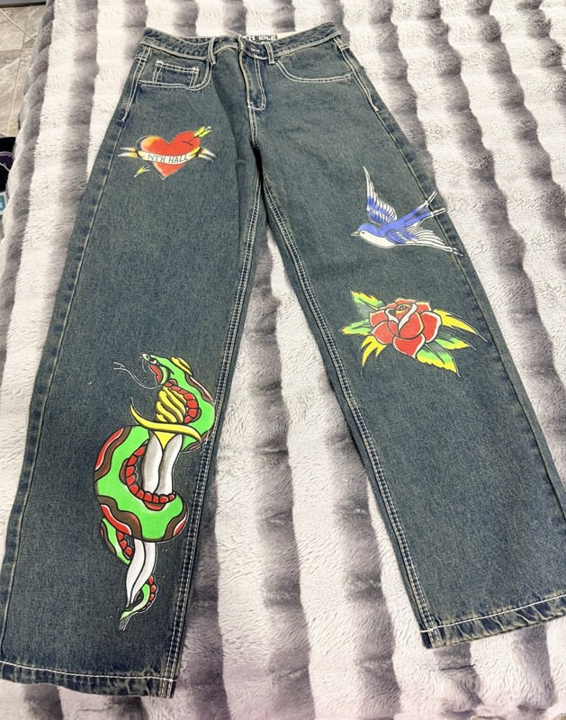 New Women’s Ninth Hall Jeans Size 4 (zomiez Store)