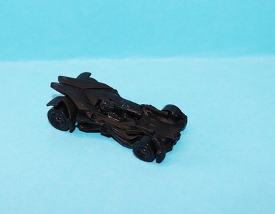 Hot Wheels TM & DC Comics Batmobile schwarz FJV39  2017 Mattel Malaysia #70